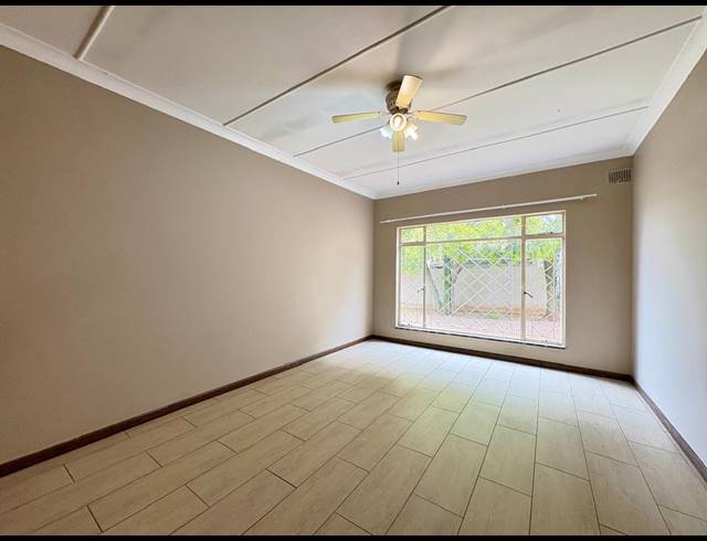 3 BEDROOM HOUSE FOR SALE IN SONNEVELD